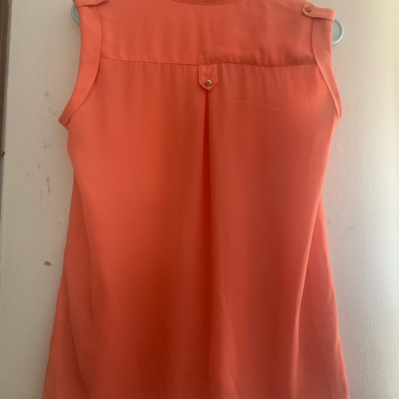 Sleeveless shirt - Picture 3 of 6